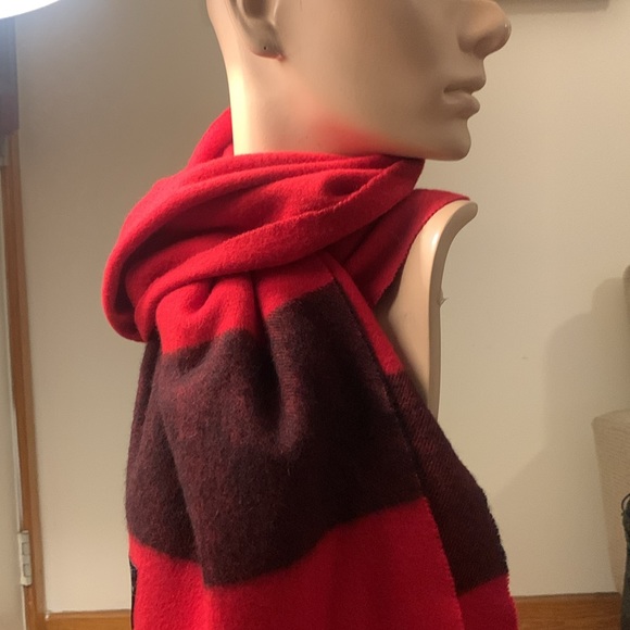 RARE HBC HUDSON BAY COMPANY SCOTLAND LAMBSWOOL AND ANGORA BLEND SCARF - Picture 4 of 9